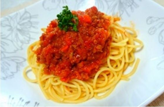 青パパイアたっぷりのミートスパゲティ